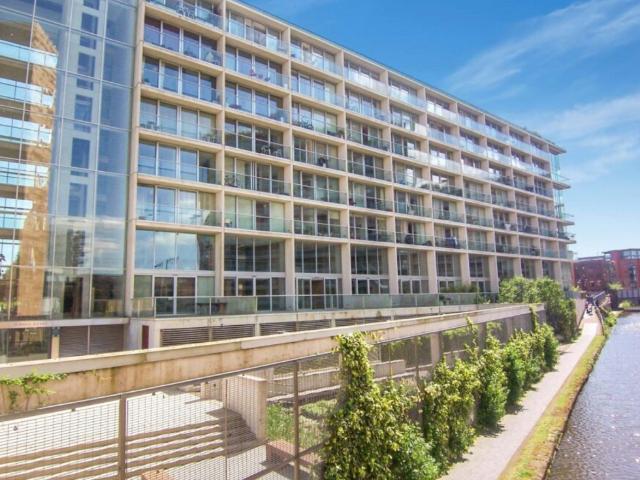 Flat for rent in Hulme, Manchester
