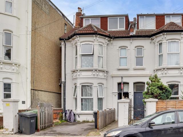Flat for rent in Southsea, City Of Portsmouth