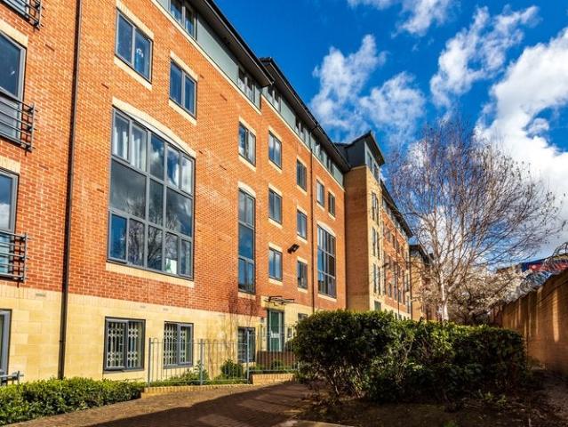 Flat for rent in Old Lenton, Haddon