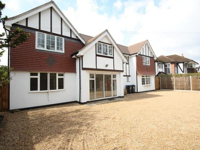 Flat for rent in Westfield, Woking