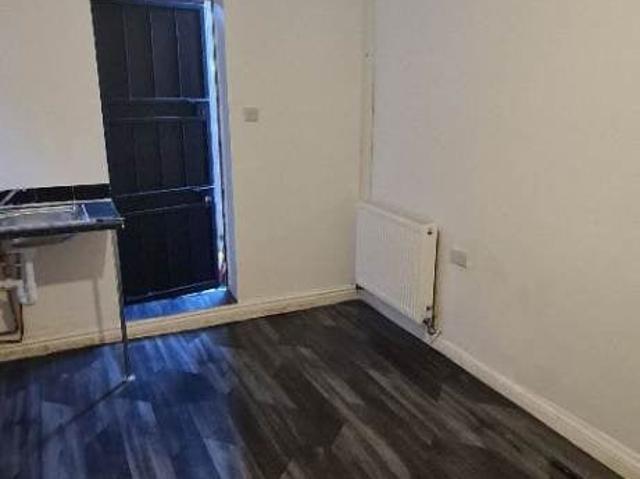 Flat for rent in Kitts Green, Isle Of Man