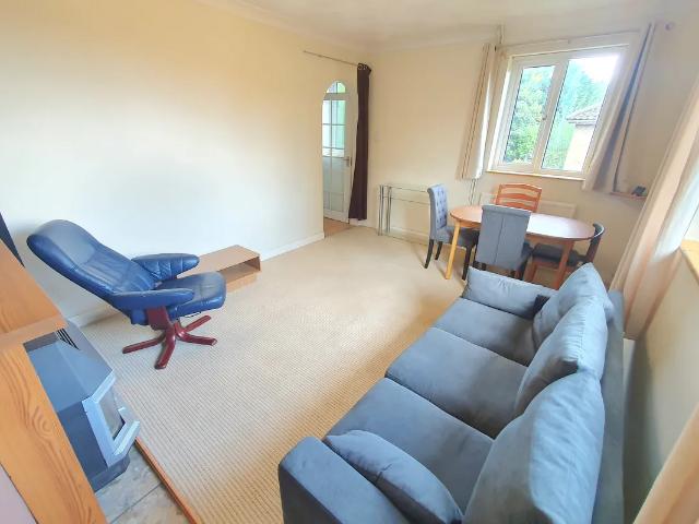 Flat for rent in Earlham Rise, East Bank