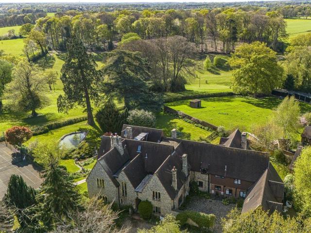 Flat for rent in Prestwood, Buckinghamshire