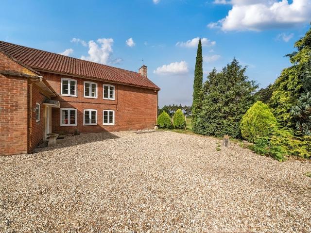 Flat for rent in Hampstead Norreys, West Berkshire
