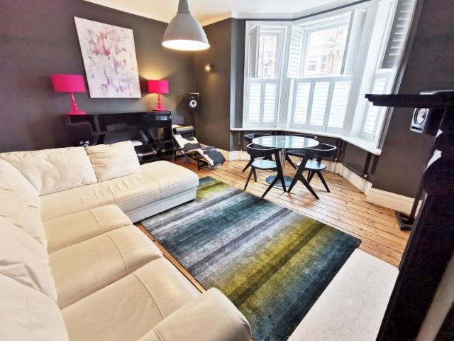 Flat for rent in Kensal Town, Greater London
