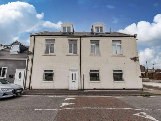 Flat for rent in New Silksworth, Tyne And Wear