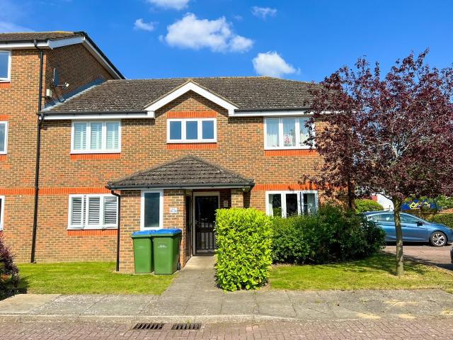 Flat for rent in Molesey, Elmbridge