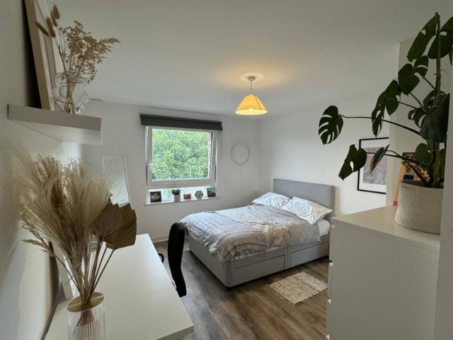 Flat for rent in London Borough of Lewisham, Greater London