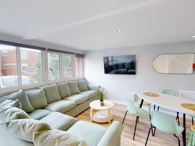 Flat for rent in Watergate, Devon