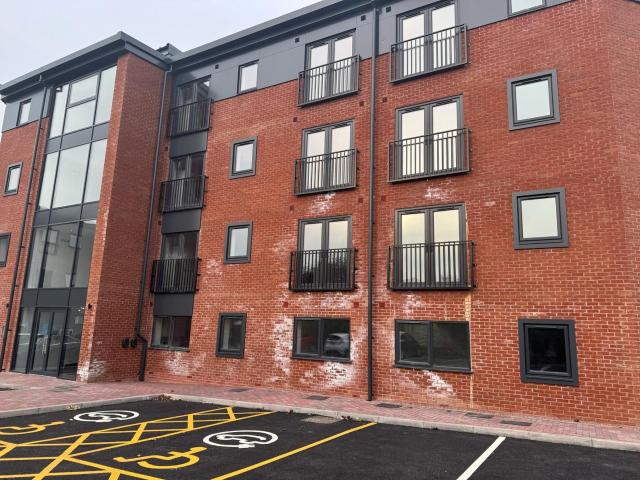 Flat for rent in Compton, West Midlands