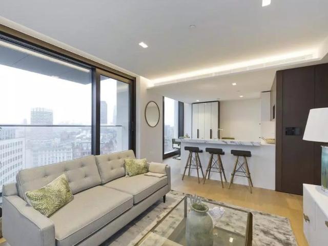 Flat for rent in South Bank, Greater London