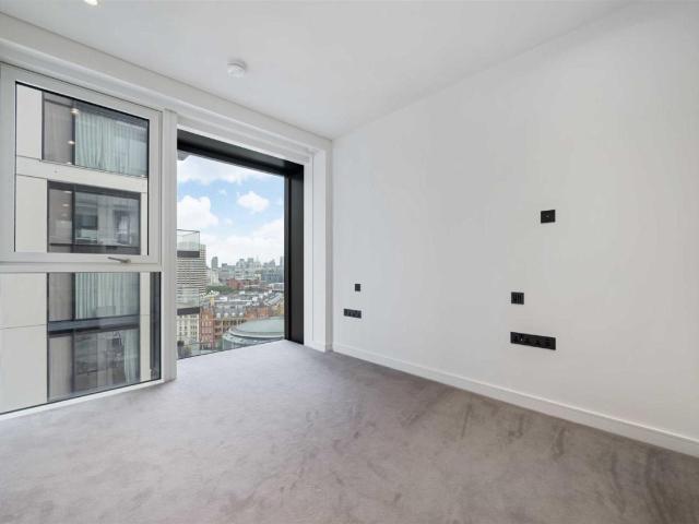 Flat for rent in Greater London