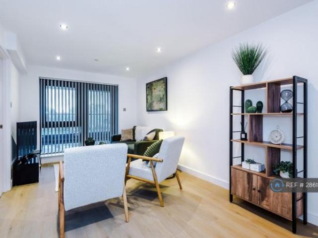 Flat for rent in Richmond Hill, West Yorkshire