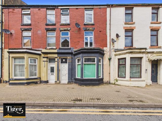 Flat for rent in Foxhall, Blackpool