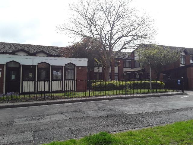 Flat for rent in Calderstones