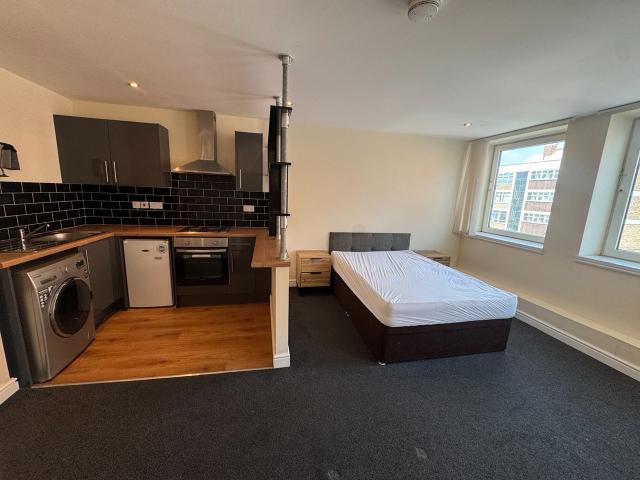 Flat for rent in Hyde Park, South Yorkshire