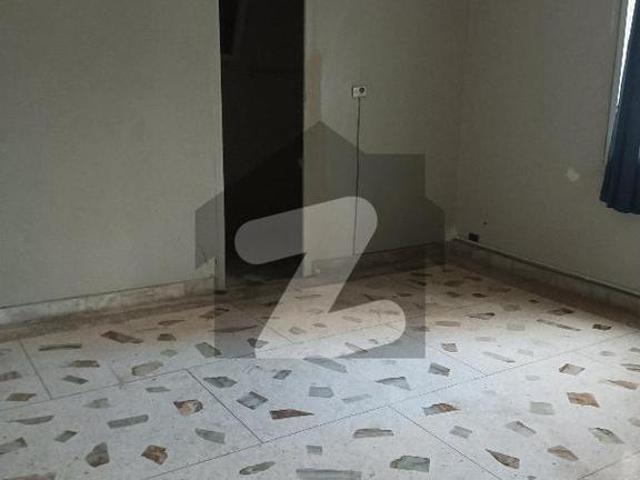 Apartment for rent in Clifton, North Waziristan