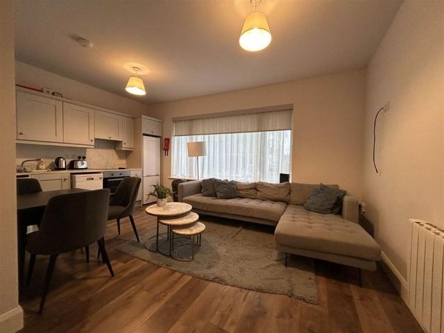 Apartment to rent in Bluebell, North Tipperary