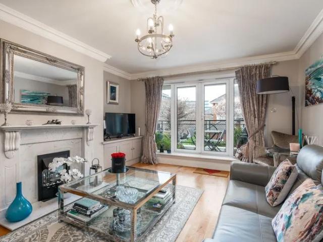 Apartment to rent in Pembroke West B ED, Dublin