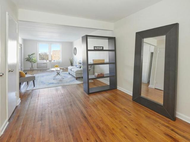 Apartment for sale in Arverne, New York