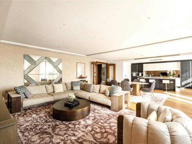 Apartment for rent in Kensington, Greater London