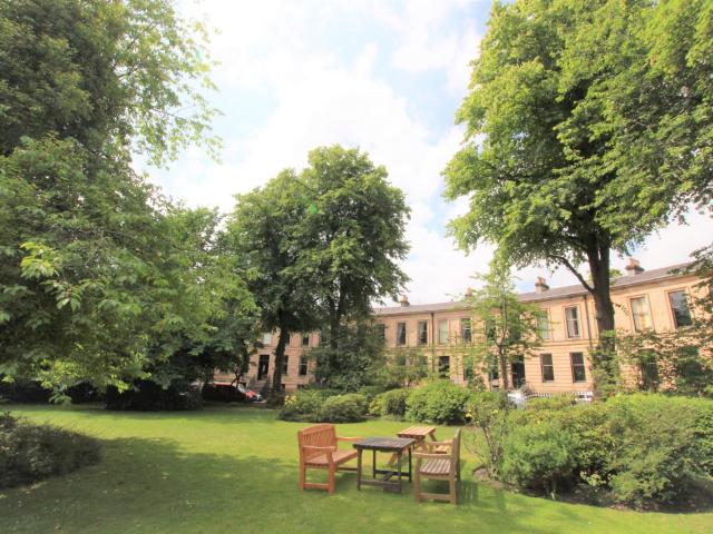 Apartment for rent in North Woodside, Scotland