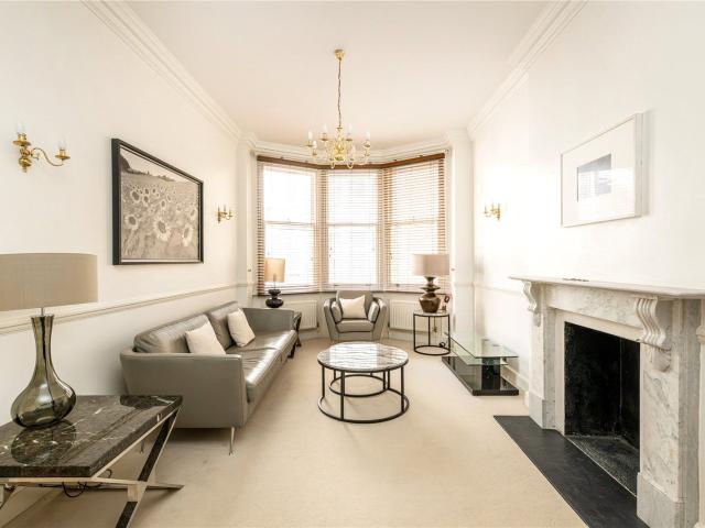 Apartment for rent in Mayfair, Greater London