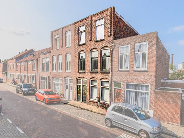 Appartement te huur in Noord, Zuid Holland