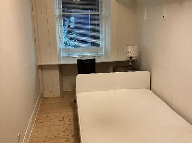 Apartment for rent in Dowanhill, Scotland