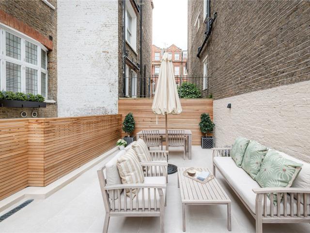 Apartment for rent in Brompton, Greater London