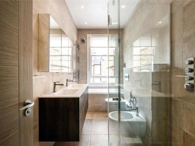 Apartment for rent in North Kensington, Greater London