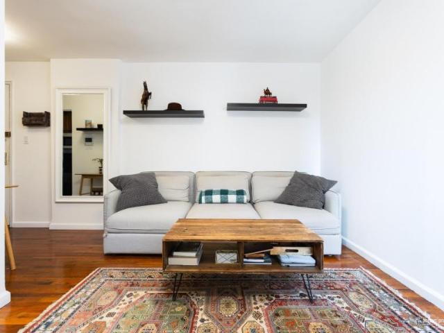 Apartment for sale in Arverne, New York