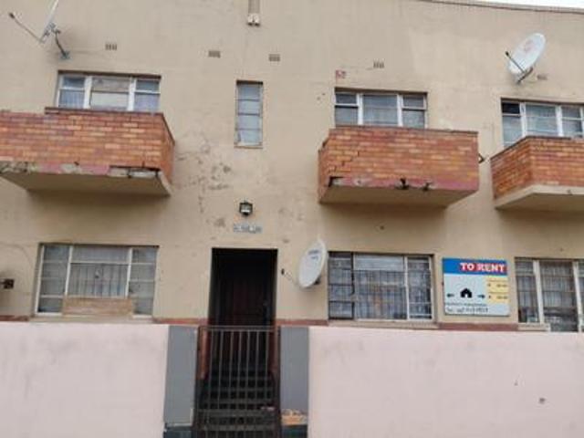 Apartment for sale in Vosloorus, Gauteng