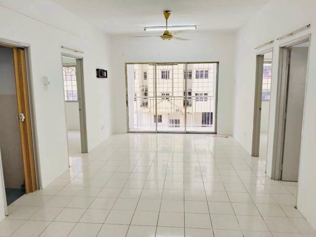 Apartment for sale in Kajang, Langat
