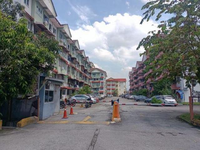 Apartment for sale in Langat, Selangor