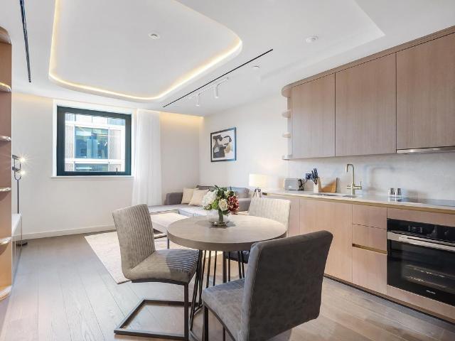 Apartment for rent in Soho, Greater London