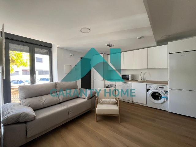 Apartamento en alquiler en San Francisco, Cáceres