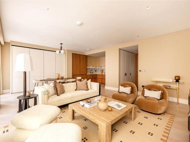 Apartment for rent in Mayfair, Greater London