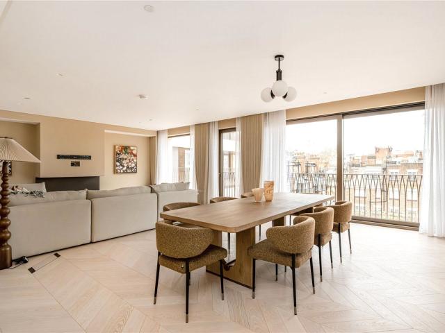 Apartment for rent in Mayfair, Greater London