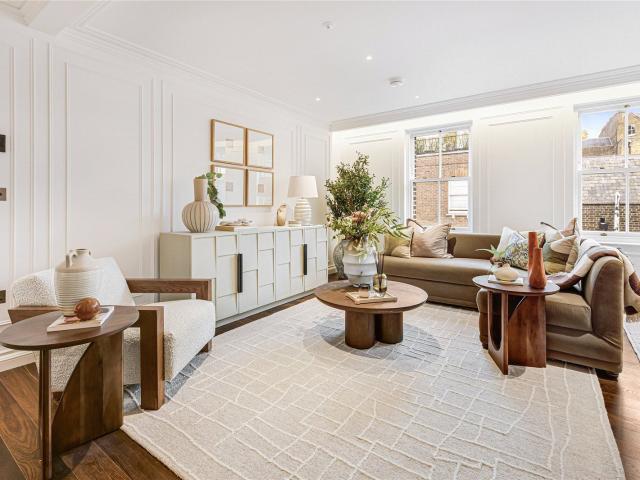 Apartment for rent in Mayfair, Greater London