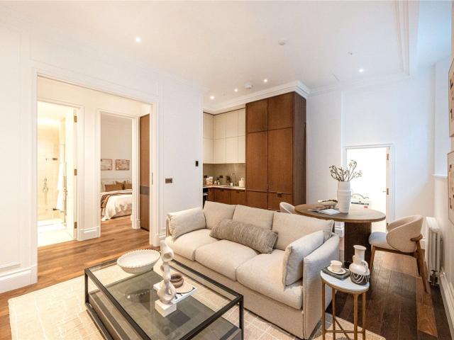 Apartment for rent in Mayfair, Greater London