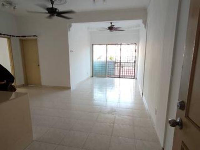 Apartment for sale in Kajang, Langat