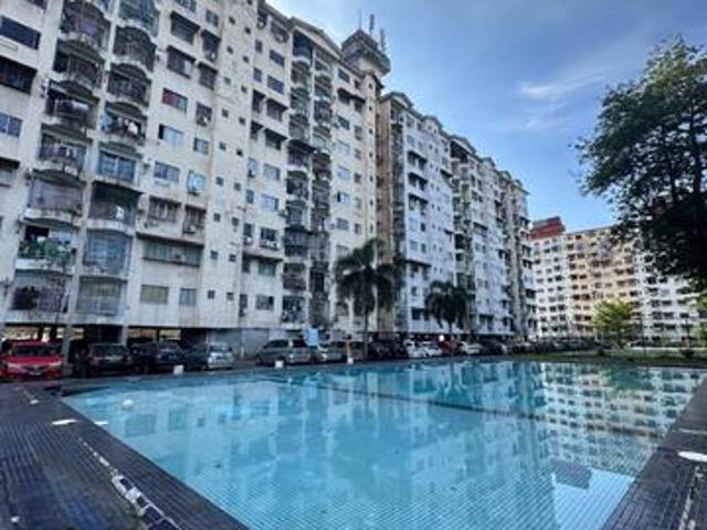 Apartment for sale in Kajang, Langat