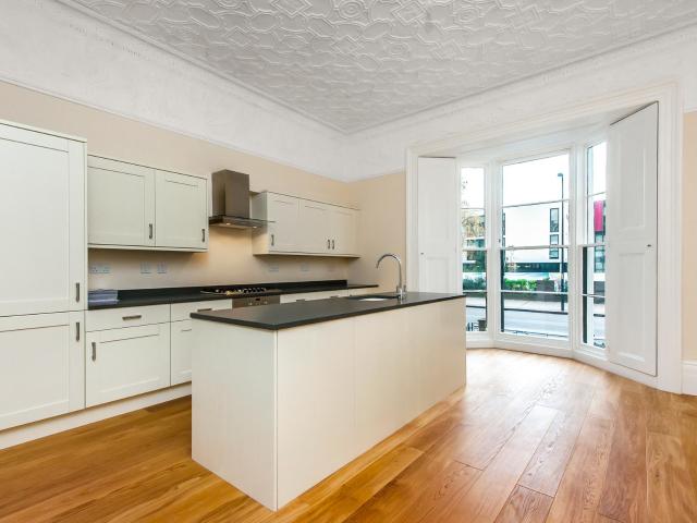 Apartment for rent in Stockwell Park, Greater London