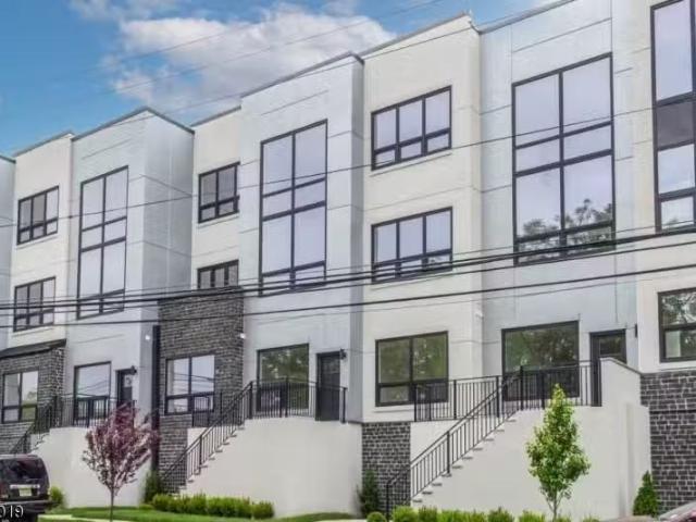 Condo for rent in Passaic