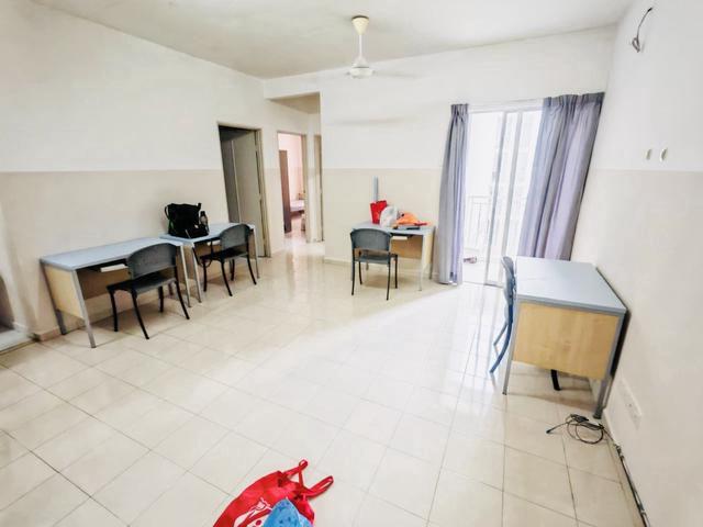 Apartment for sale in Malaka