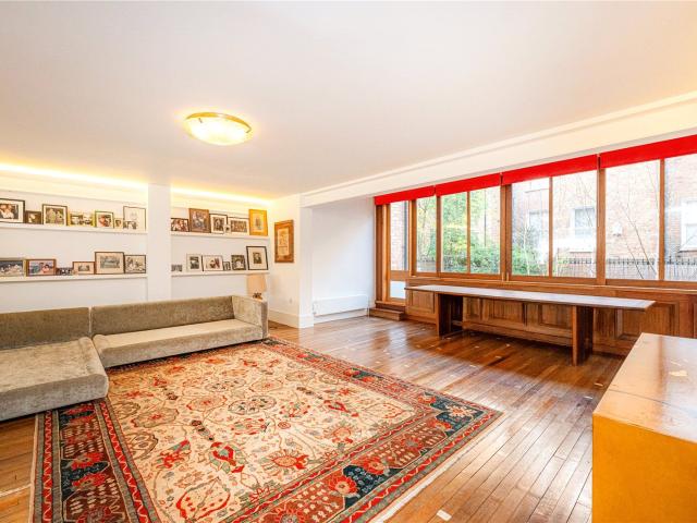 Apartment for rent in North Kensington, Greater London