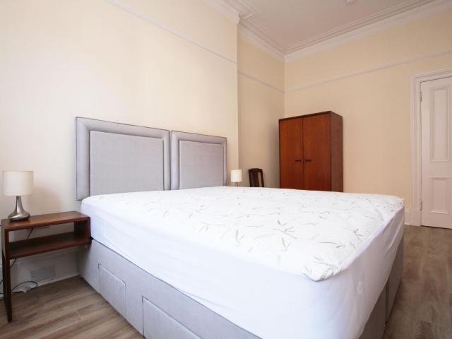 Apartment for rent in Hillhead, Scotland