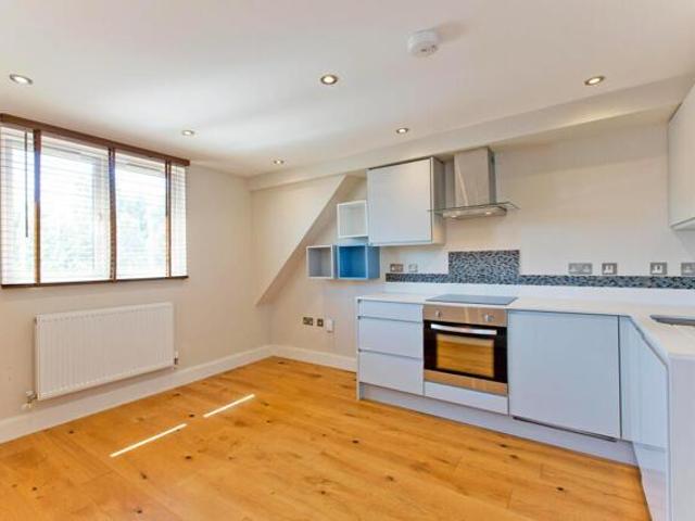 Apartment for rent in Cricklewood, Kilburn