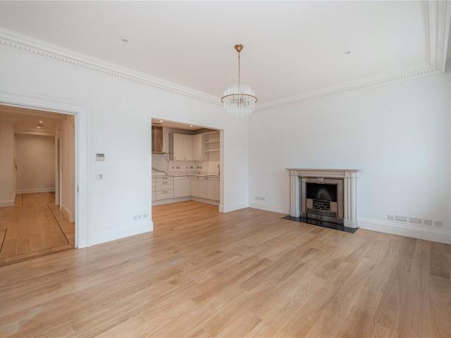 Apartment for rent in Mayfair, Greater London